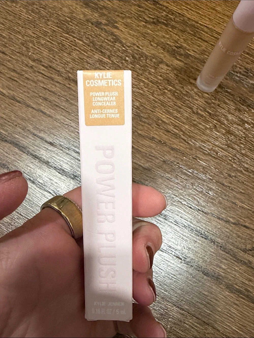 Kylie Cosmetics Power Plush Longwear Concealer - 4WN